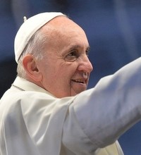 Papa: Trgovina oružjem i prisilne migracije – dva hitna izazova za mir